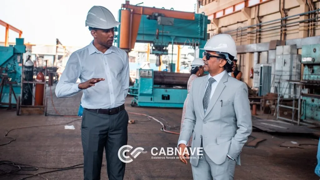 Visita do Embaixador da Índia residente em Cabo Verde as instalações da Cabnave