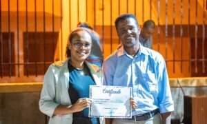 Ações de Responsabilidade Social - Cabnave recebe Diploma de Agradecimento da Escola Básica de Espia